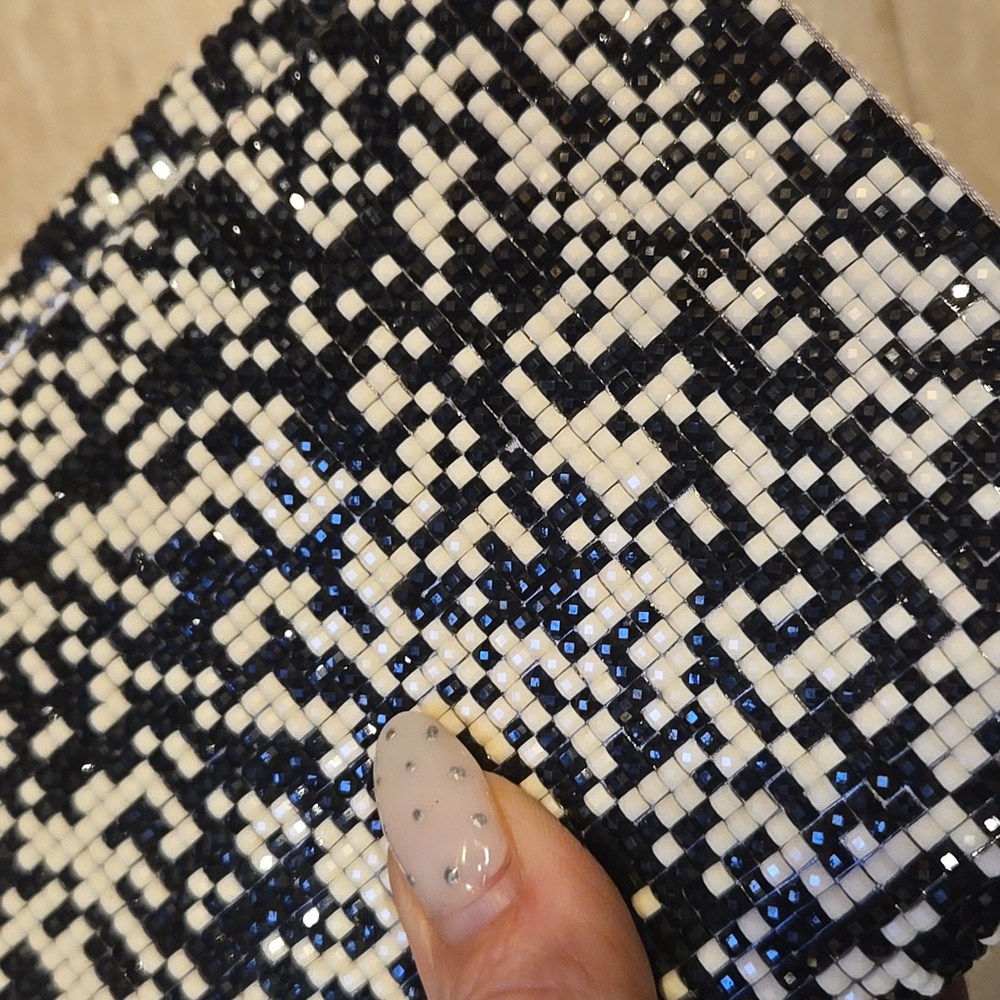 New Sondra Roberts Squared Black/White Beaded Versatile Clutch - Picture 5 of 11